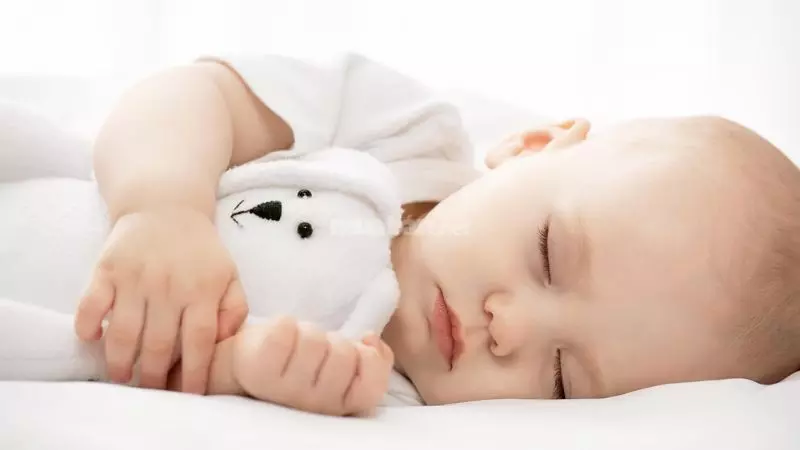 Đàn ông ngủ mơ thấy mình sinh con trai báo hiệu điều gì?
