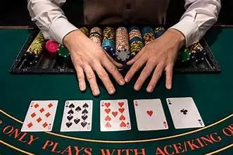 Poker sử dụng bộ bài tây 52 lá trong mọi ván cược